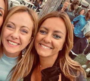 Giorgia Meloni e Nicoletta Golisano (Foto pubblicata da Giorgia Meloni sul suo profilo Facebook)