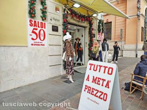 Civitavecchia - Buoni riscontri dai saldi