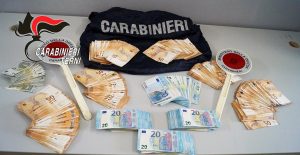 Orvieto - Il denaro recuperato dopo la rapina in banca