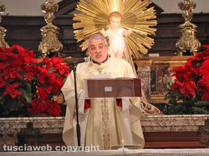 Civita Castellana - Il nuovo vescovo Marco Salvi entra in diocesi