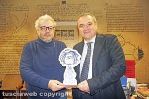Viterbo - Il direttore di Tusciaweb Carlo Galeotti e il questore Fausto Vinci