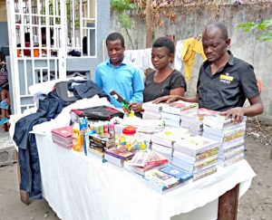 Congo - I kit scolastici consegnati