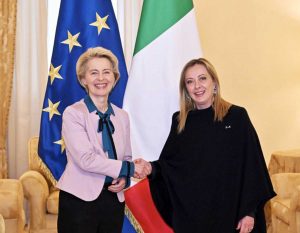 Ursula Von Der Leyen e Giorgia Meloni