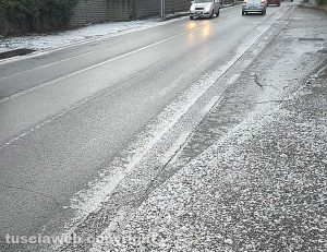 Viterbo - Il ghiaccio sulle strade nel capoluogo