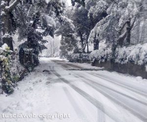 Viterbo - Neve su strada Romana a Bagnaia