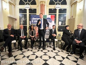 Viterbo - Il ministro dell’agricoltura e della sovranità alimentare Francesco Lollobrigida, i candidati della Tuscia di Fratelli d’Italia alle elezioni regionali del 12 e 13 febbraio e Mauro Rotelli