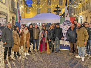 Viterbo - Befana Tricolore di Fratelli d'Italia