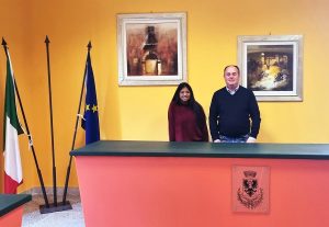 Celleno - Il vicesindaco Roberto Maurizi con la volontaria Aurora Lupidi