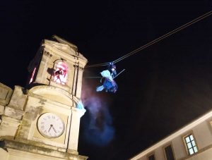 Castiglione in Teverina - La befana dal campanile
