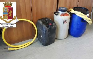 Terni - Polizia - Le taniche ritrovate
