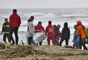 Strage di migranti a Cutro