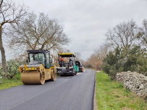 Iniziati i lavori di rifacimento dell'asfalto della strada Piansanese