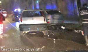Viterbo - Incidente tra tre auto su viale Trieste
