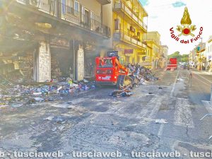 Santa Marinella - Le opere di bonifica dopo l'incendio