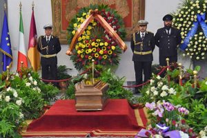 La camera ardente di Maurizio Costanzo