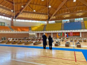 Crotone - Mattarella alla camera ardente dei migranti morti in mare