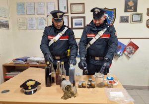 Rieti - Carabinieri - La droga sequestrata