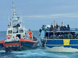 Guardia costiera - Soccorso di migranti