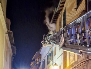 Vetralla - Appartamento in fiamme