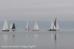 Capodimonte - Vele sul lago