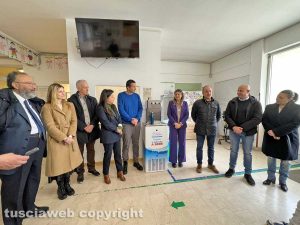 Istituto Canevari - L'inaugurazione del distributore dell'acqua