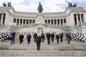 25 Aprile - Mattarella all'Altare della patria