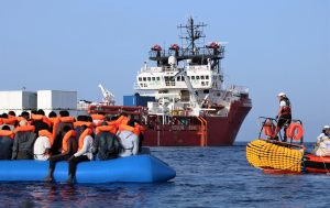 Un salvataggio della ong Ocean Viking