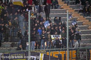 Sport - Calcio - Viterbese - I tifosi in curva Nord