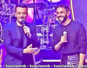 Il duetto Giovanni Zarrella e Marco Mengoni sulle note di One degli U2