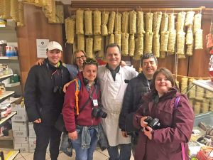 Nazareno e la moglie insieme a noi