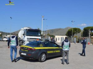 Latina - Finanza - Controlli a distributori carburanti