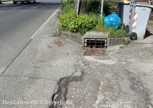 Viterbo - Buca a Viale Fiume