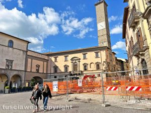 Viterbo - I lavori di ripavimentazione in piazza del Plebiscito