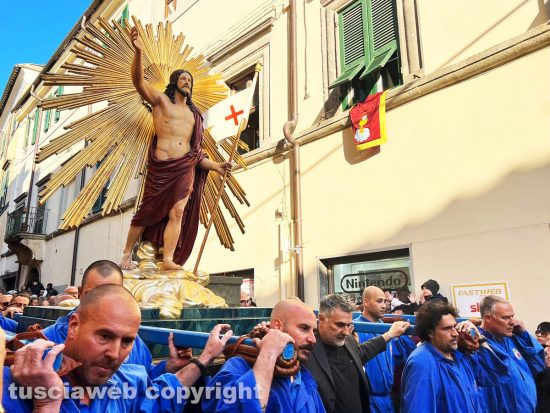 Tarquinia - La processione del Cristo risorto