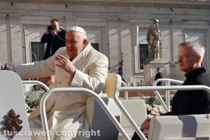 Roma - L'udienza generale di Papa Francesco a piazza San Pietro