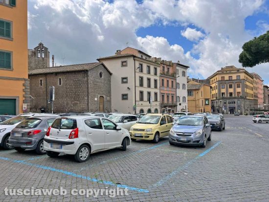 Viterbo - Il parcheggio di piazza del Teatro