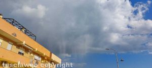 Tarquinia - Pioggia a "mezz'aria"