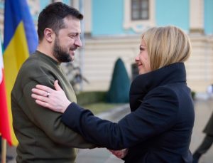 Giorgia Meloni con Zelensky