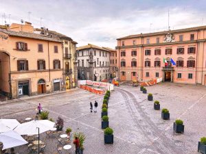 Viterbo - Lavori a piazza del Comune