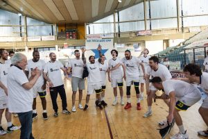 Sport - Pallacanestro - Stella azzurra - La squadra festeggia la promozione
