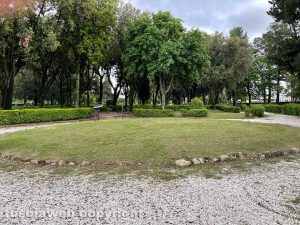 Pratogiardino Lucio Battisti sfalciato
