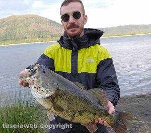 Catturato un black bass di circa 3,5 kg - Marco Onofri