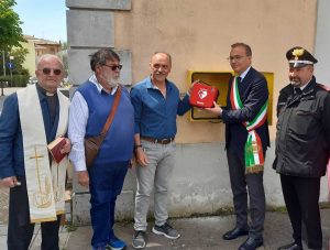 Bolsena - Il defibrillatore donato dall’Avis e dal consorzio turistico