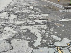 Viterbo - Asfalto in viale Trento