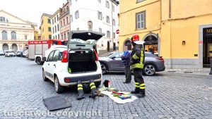 Incidente a piazza Verdi - L'intervento dei vigili del fuoco