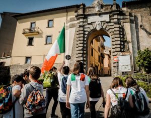 Montefiascone - L’incontro sulla Costituzione organizzato dall’associazione Juppiter in collaborazione con il comune e l’arma dei carabinieri