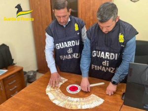 Roma - Guardia di finanza - Sequestrati beni per 10 milioni di euro