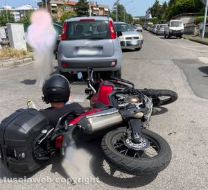 Viterbo - Scontro auto-moto all'incrocio tra via Castello di Fano e via Vico Quinzano