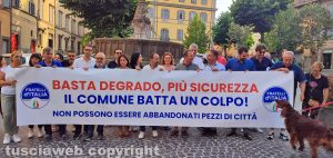 Viterbo - San Faustino - Flashmob Fratelli d'Italia