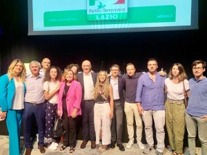 Pd - Assemblea regionale - Leodori con i rappresentanti della Tuscia